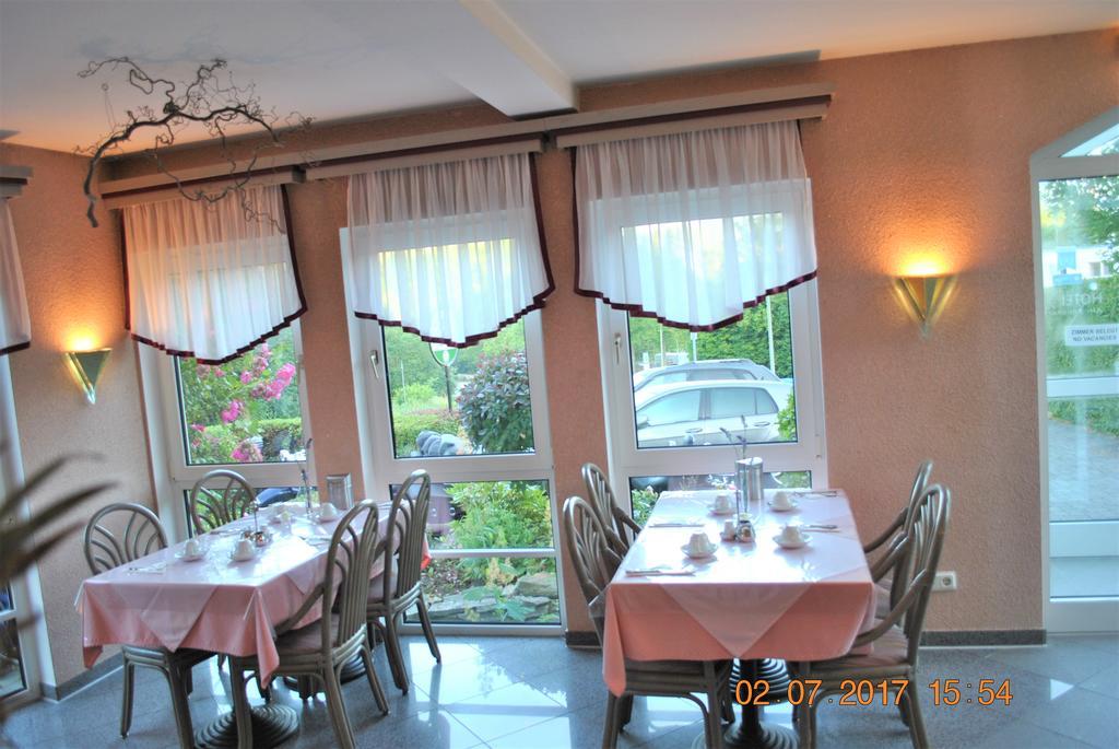Hotel Garni Am Schaefersberg Нідернгаузен Екстер'єр фото